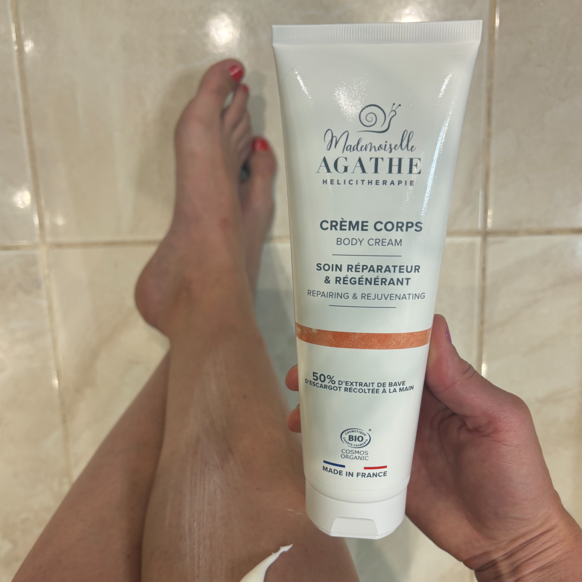 ROUTINE BEAUTE DU CORPS - Exfoliante et hydratante