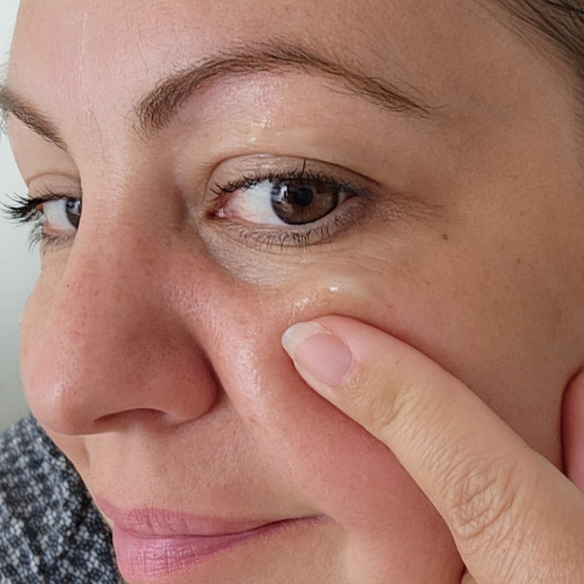 SERUM YEUX Certifié Bio - Soin anti-cerne, anti-ride, anti-poche